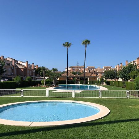Adosado Para Familias Al Lado De La Playa, Con Piscina كاستيون ذي لا بلاند المظهر الخارجي الصورة